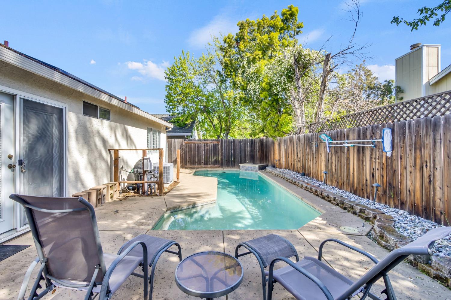Detail Gallery Image 30 of 36 For 3729 Black Eagle Dr, Antelope,  CA 95843 - 4 Beds | 2 Baths