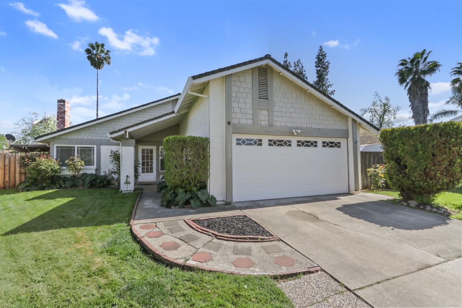 Detail Gallery Image 1 of 1 For 9448 Williamette Way, Sacramento,  CA 95826 - 3 Beds | 2 Baths
