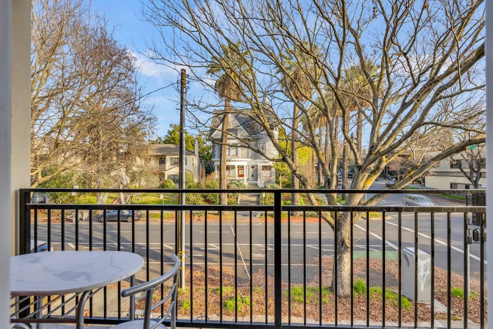 Detail Gallery Image 43 of 74 For 1928 21st St, Sacramento,  CA 95811 - – Beds | – Baths