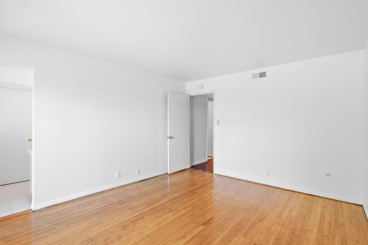Detail Gallery Image 31 of 52 For 6392 Gloria Dr, Sacramento,  CA 95831 - 3 Beds | 2 Baths