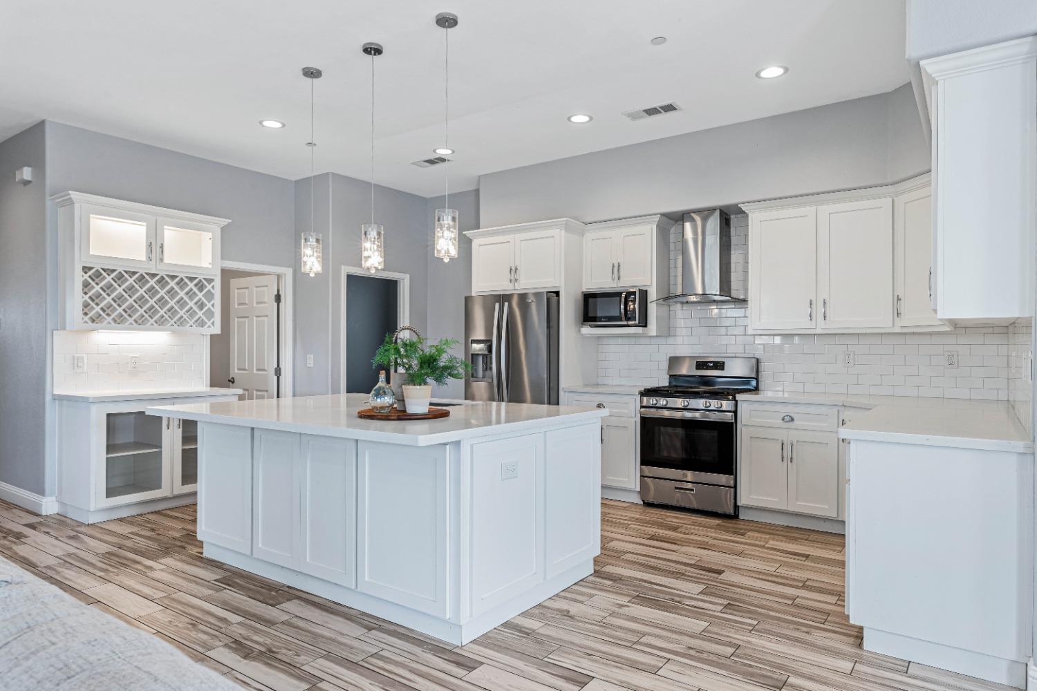 Detail Gallery Image 8 of 41 For 1234 Wildcat Dr, Merced,  CA 95348 - 4 Beds | 2 Baths