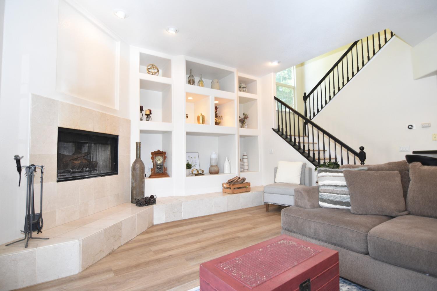 Detail Gallery Image 23 of 62 For 1945 Foxtail Ct, Turlock,  CA 95382 - 4 Beds | 3/1 Baths