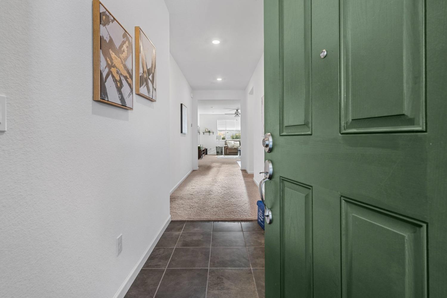 Detail Gallery Image 6 of 38 For 15316 Barbara Terry Blvd, Lathrop,  CA 95330 - 4 Beds | 2 Baths