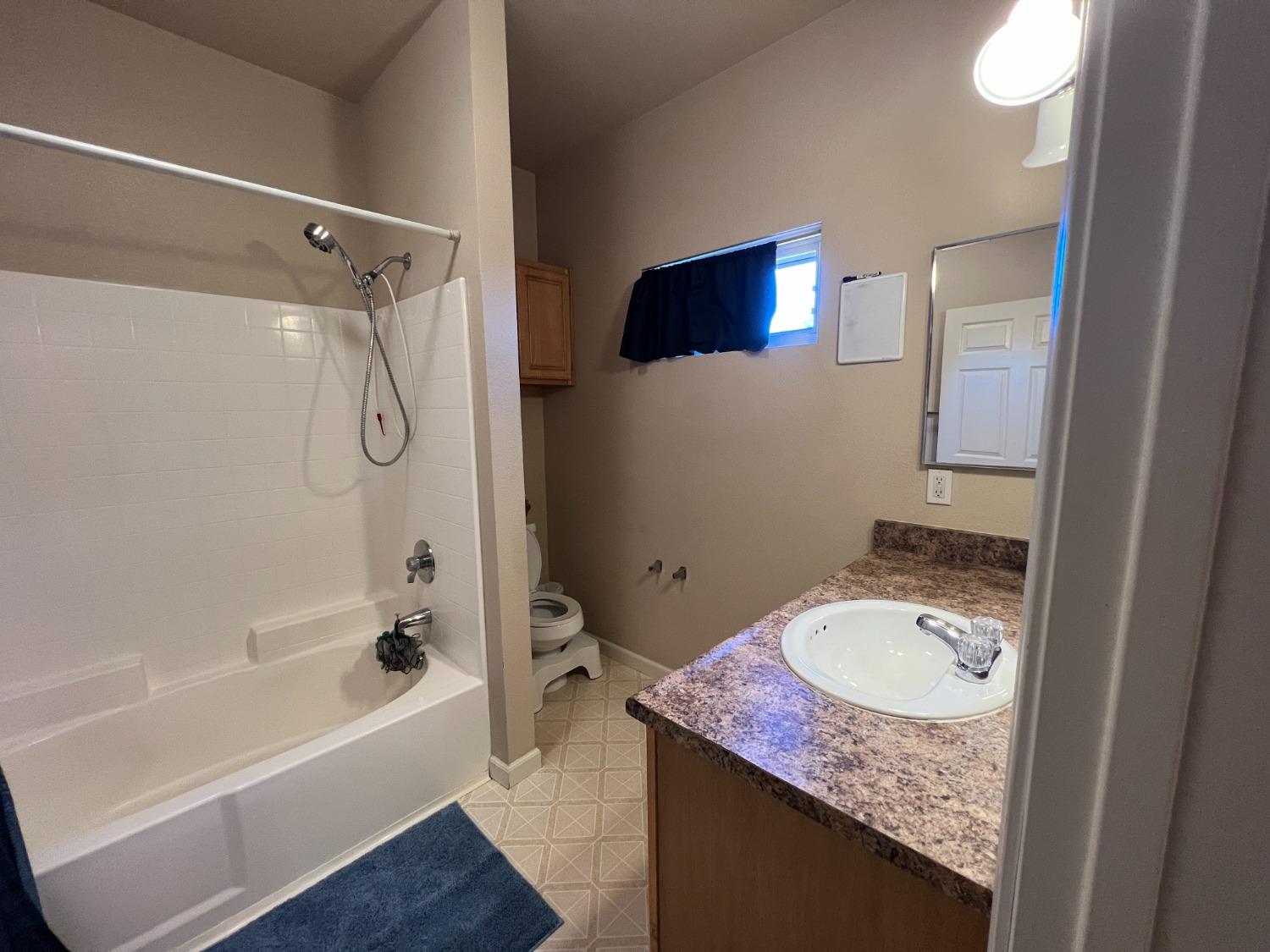 Photo #10: 225040022 Listing: Photo #10