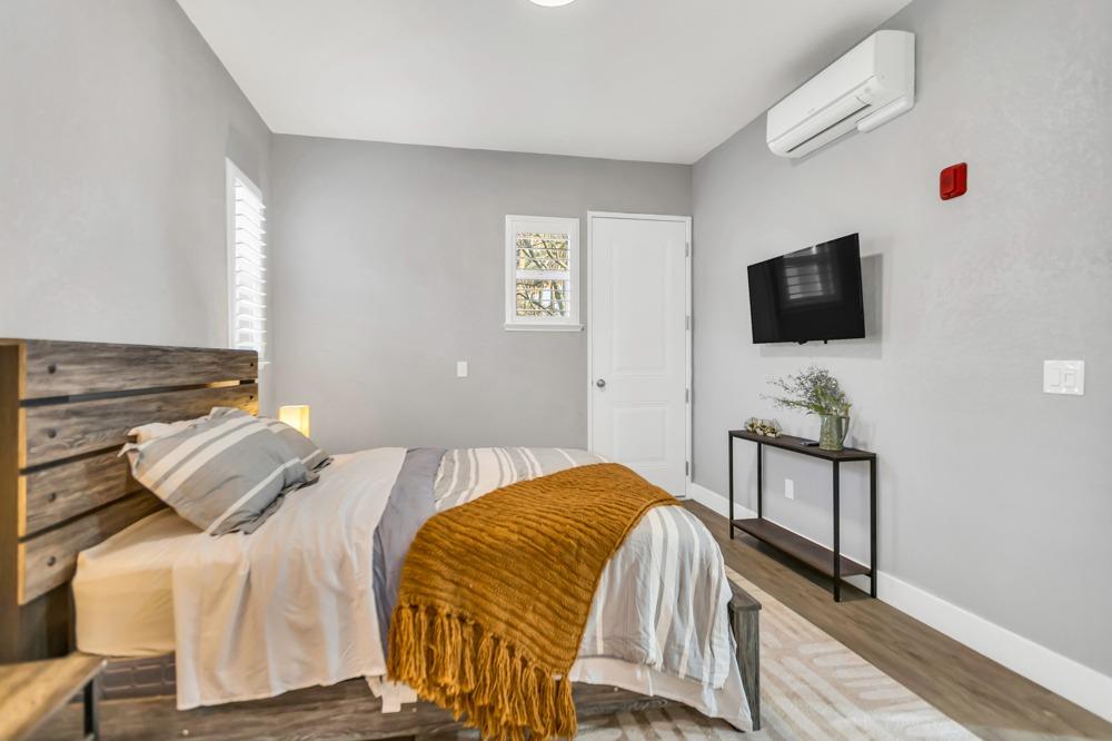 Detail Gallery Image 52 of 74 For 1928 21st St, Sacramento,  CA 95811 - – Beds | – Baths