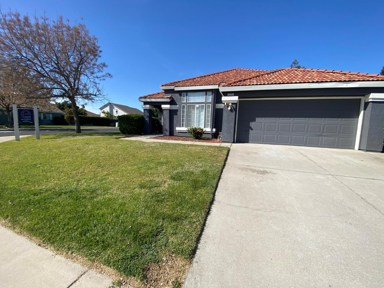Detail Gallery Image 1 of 1 For 4283 Bardini Way, Turlock,  CA 95382 - 3 Beds | 2 Baths