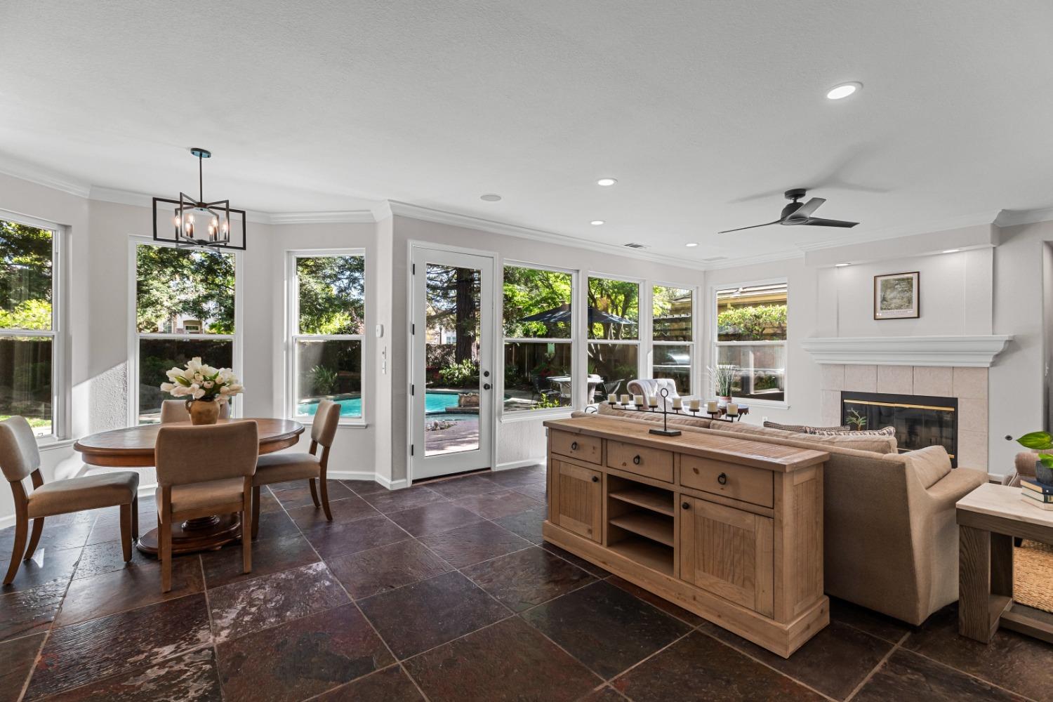 Detail Gallery Image 32 of 84 For 4583 Pine Valley Cir, Stockton,  CA 95219 - 5 Beds | 4 Baths