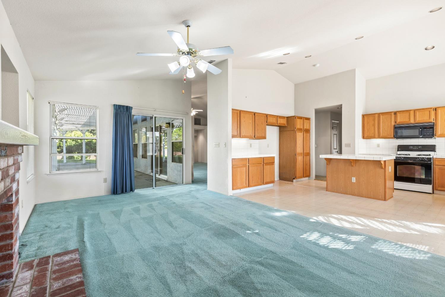 Detail Gallery Image 13 of 46 For 9701 Ranchwood Ct, Oakdale,  CA 95361 - 4 Beds | 2 Baths