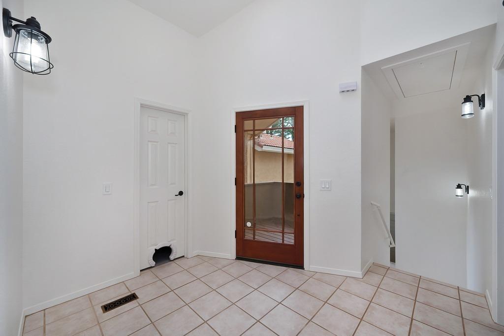 Detail Gallery Image 3 of 57 For 6804 Domingo Dr, Rancho Murieta,  CA 95683 - 2 Beds | 2 Baths