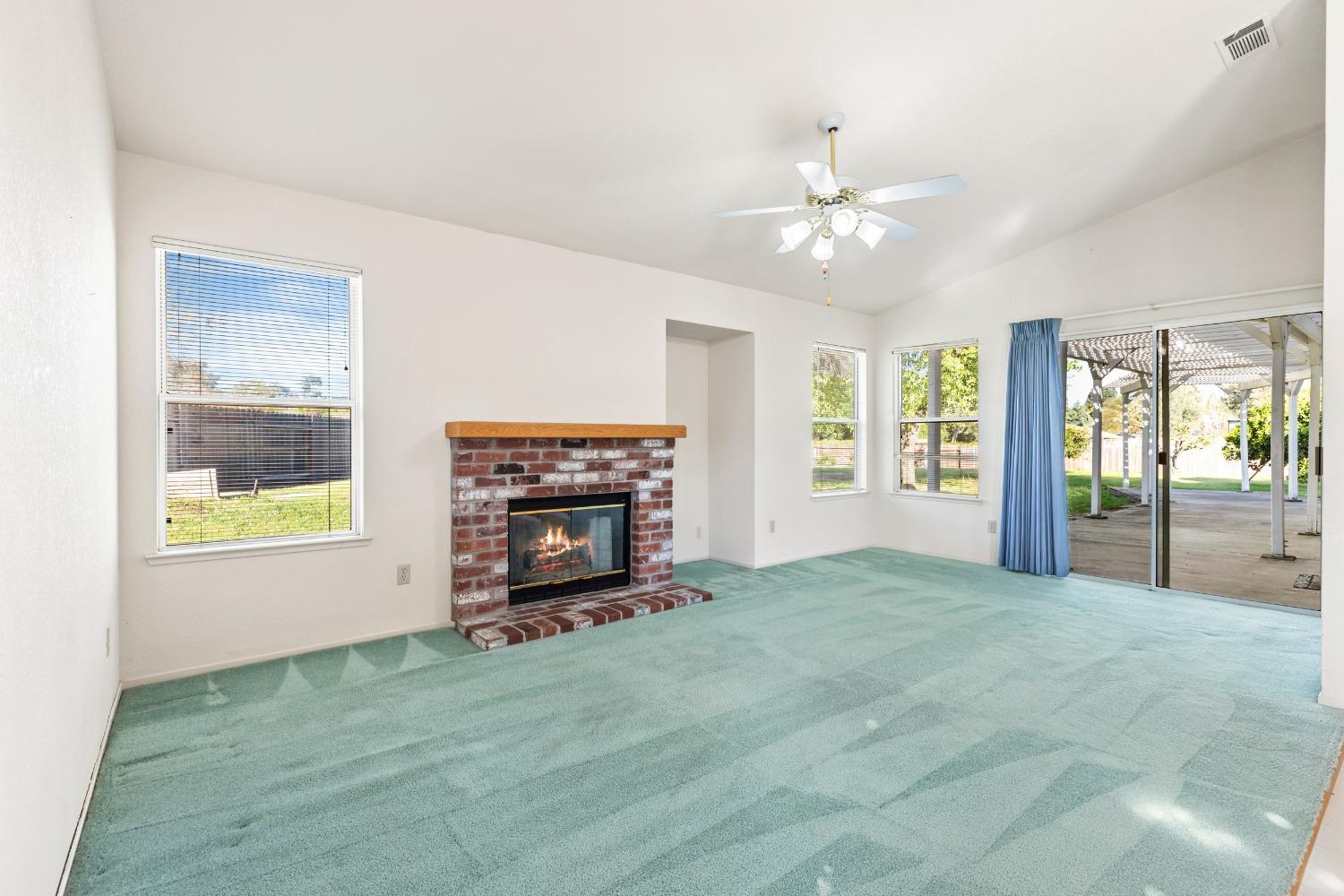 Detail Gallery Image 12 of 46 For 9701 Ranchwood Ct, Oakdale,  CA 95361 - 4 Beds | 2 Baths