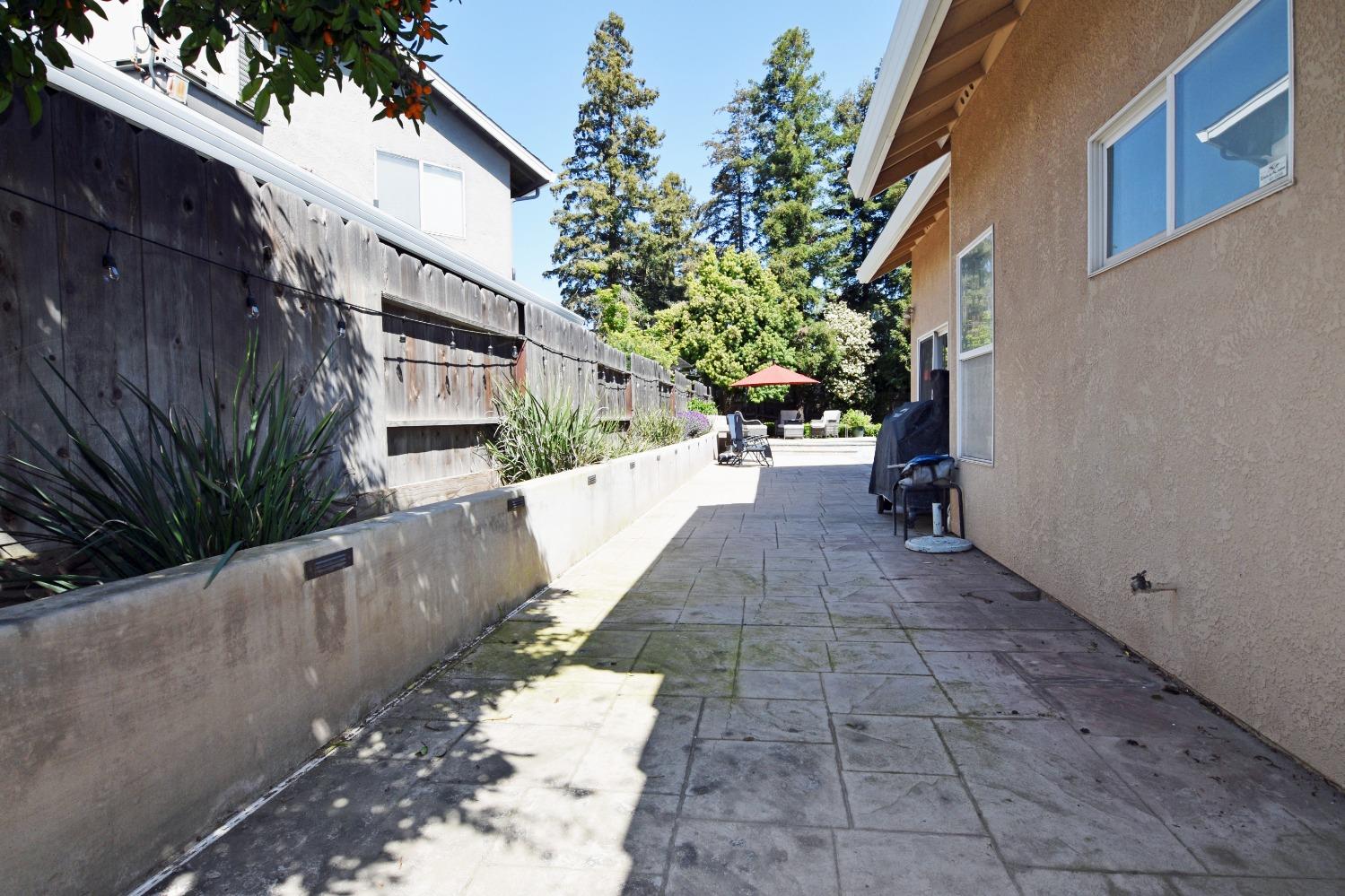 Detail Gallery Image 55 of 62 For 1945 Foxtail Ct, Turlock,  CA 95382 - 4 Beds | 3/1 Baths
