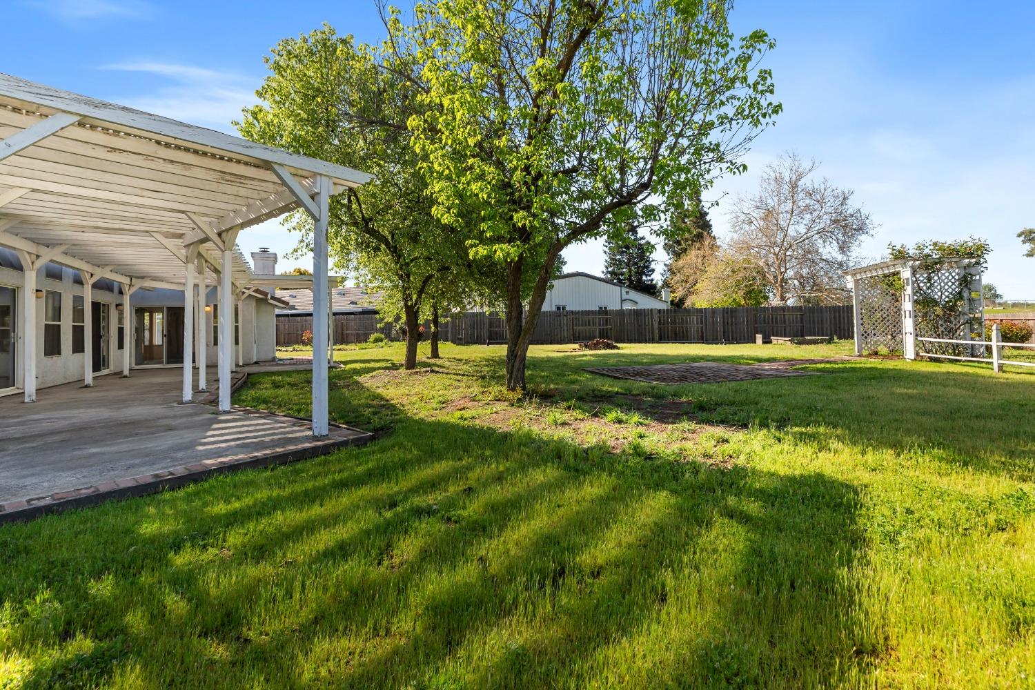 Detail Gallery Image 31 of 46 For 9701 Ranchwood Ct, Oakdale,  CA 95361 - 4 Beds | 2 Baths
