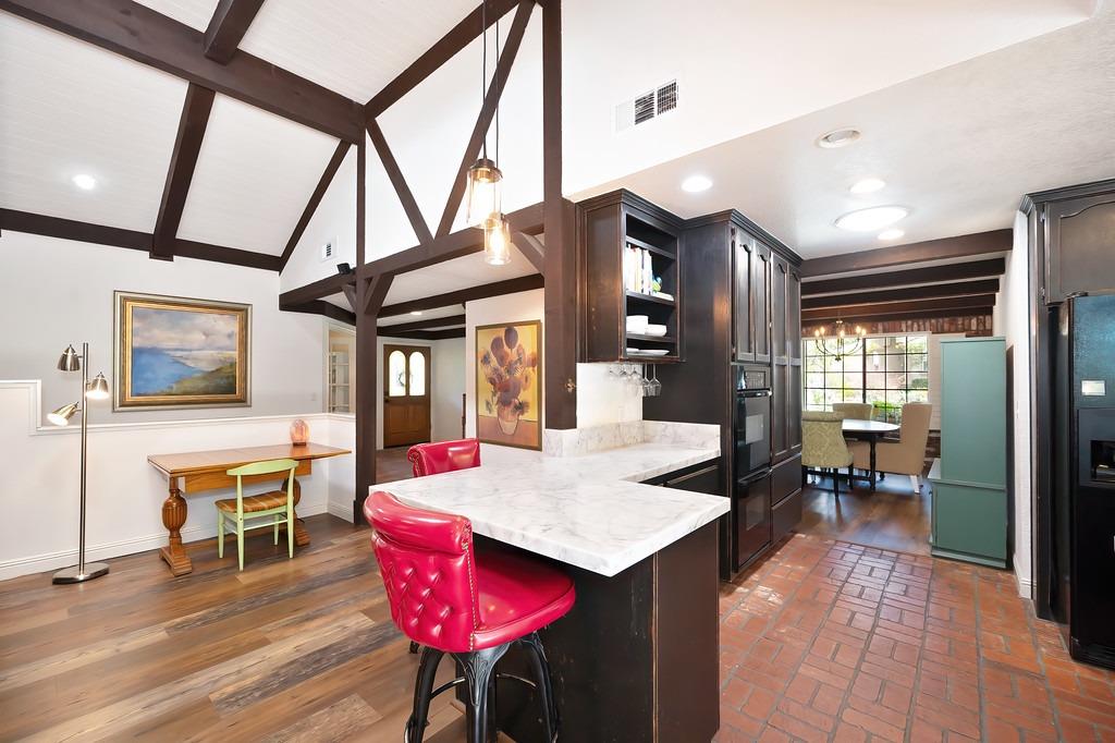 Detail Gallery Image 4 of 51 For 6542 via Sereno, Rancho Murieta,  CA 95683 - 4 Beds | 3 Baths