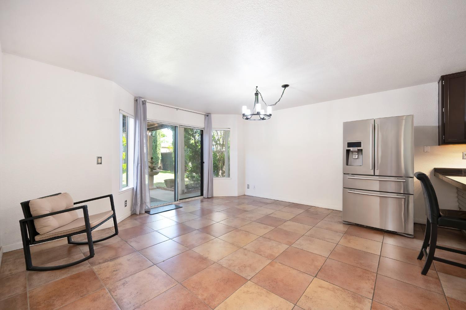 Fallon Woods Way, Rio Linda, California image 9