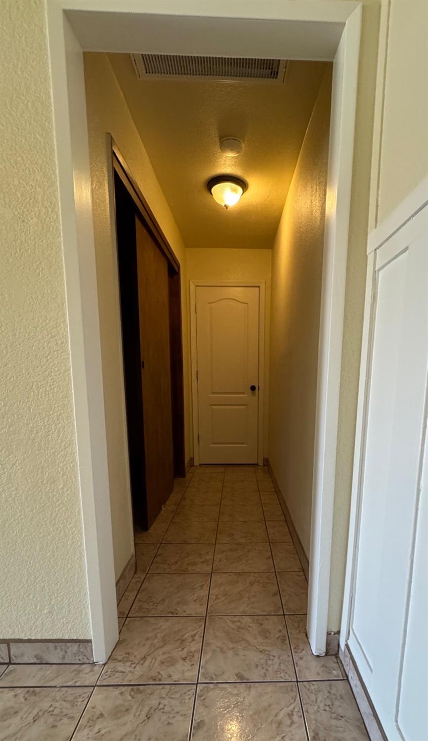 Detail Gallery Image 19 of 35 For 240 E 9th St #9TH,  Tracy,  CA 95376 - 3 Beds | 1 Baths