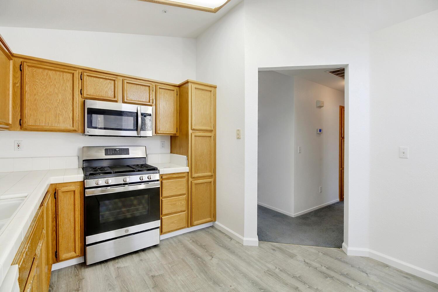 Detail Gallery Image 14 of 40 For 980 Huston Cir, Woodland,  CA 95776 - 3 Beds | 2 Baths