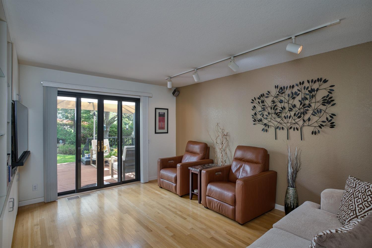 Detail Gallery Image 16 of 42 For 6156 Puerto Dr, Rancho Murieta,  CA 95683 - 3 Beds | 2 Baths