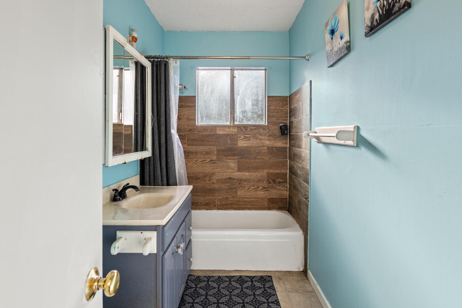 Detail Gallery Image 13 of 30 For 3158 Redwood Ave, Stockton,  CA 95205 - 2 Beds | 1 Baths