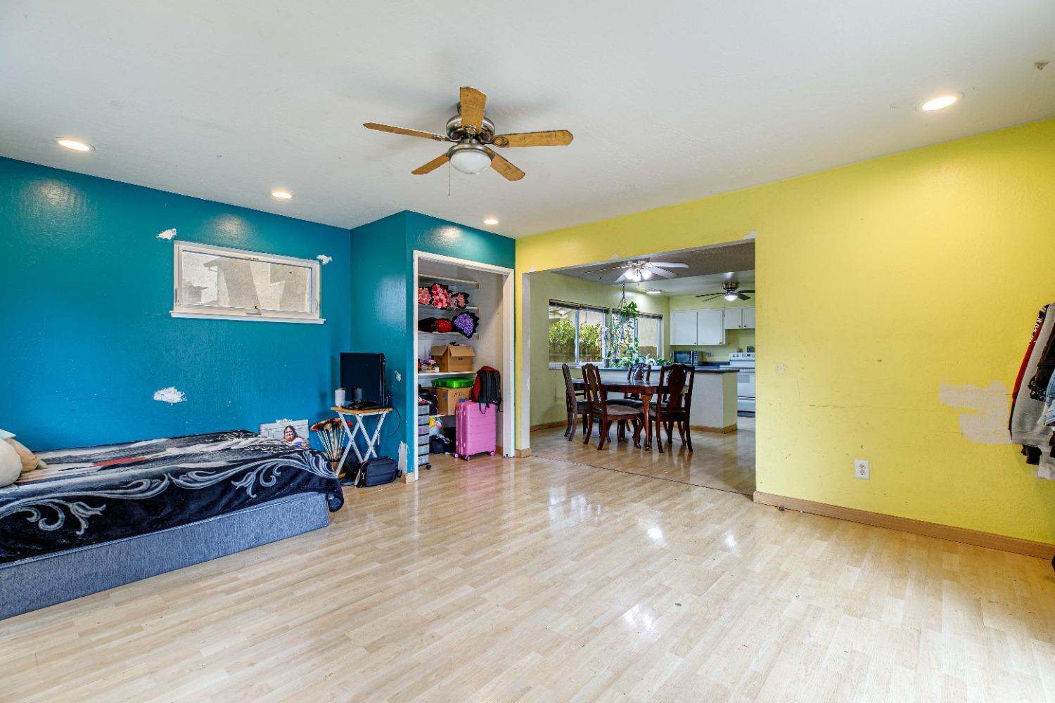Detail Gallery Image 11 of 40 For 358 Conestoga Way, San Jose,  CA 95123 - 4 Beds | 2 Baths