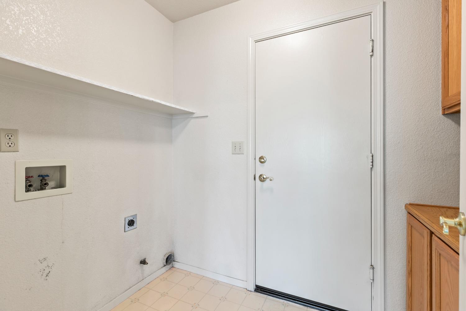 Detail Gallery Image 19 of 46 For 9701 Ranchwood Ct, Oakdale,  CA 95361 - 4 Beds | 2 Baths