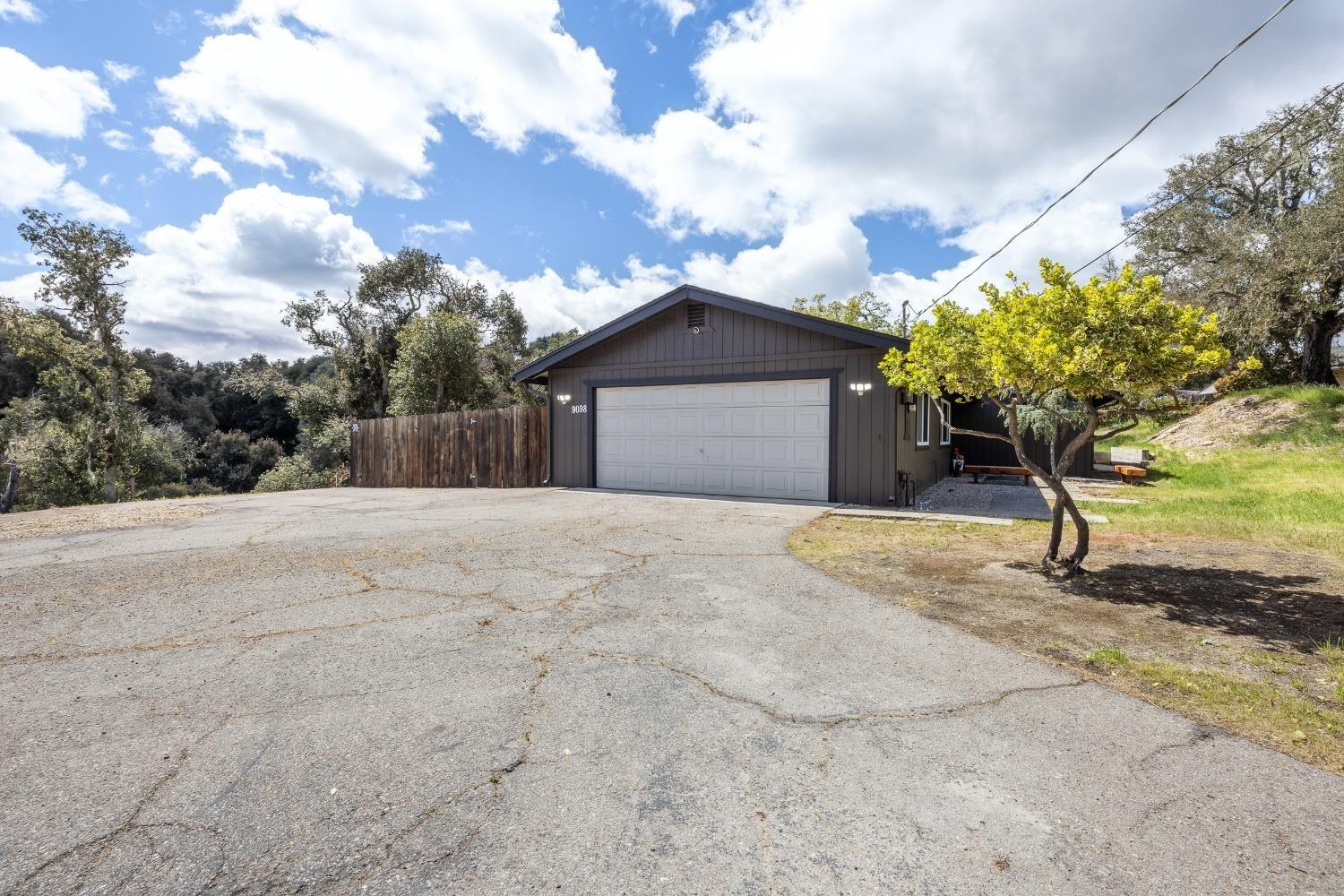 Detail Gallery Image 12 of 46 For 9098 San Gabriel Rd, Atascadero,  CA 93422 - 4 Beds | 2 Baths