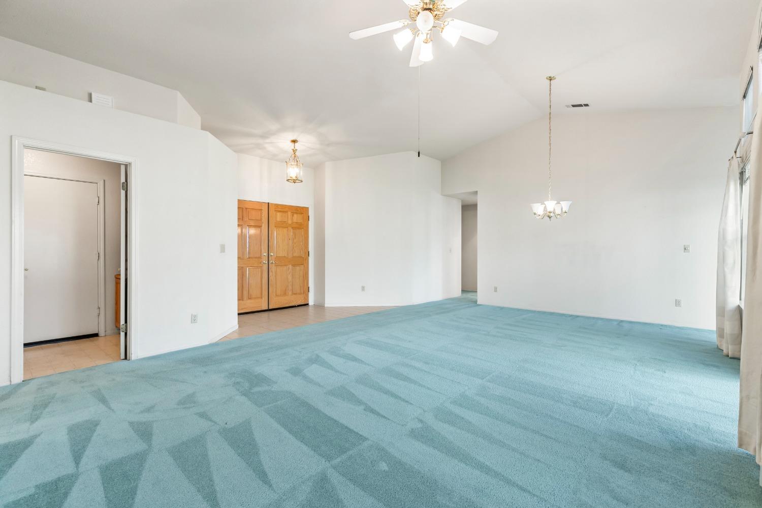 Detail Gallery Image 7 of 46 For 9701 Ranchwood Ct, Oakdale,  CA 95361 - 4 Beds | 2 Baths