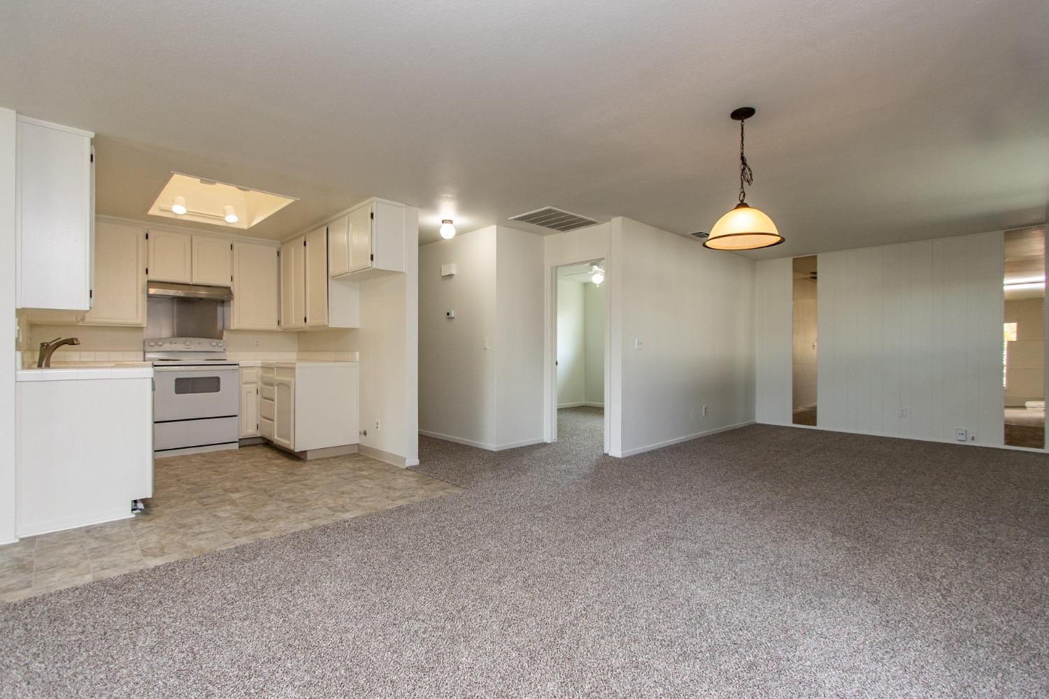 Detail Gallery Image 11 of 41 For 1860 Asbury Ct, Turlock,  CA 95382 - – Beds | – Baths