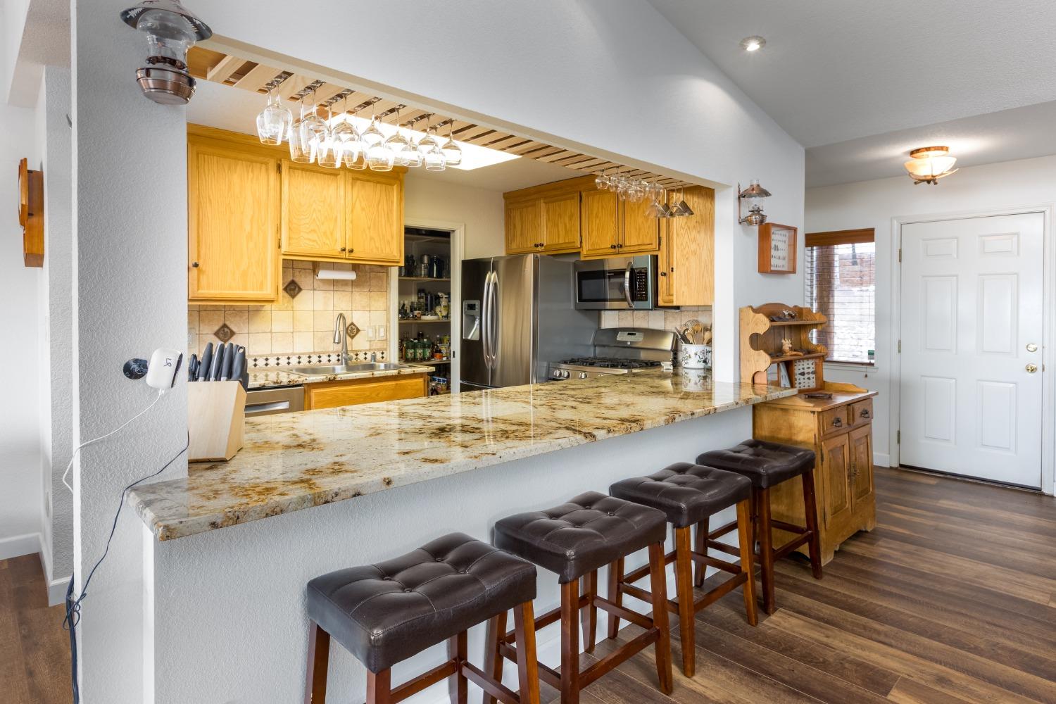 Stephanie Court, Somerset, California image 6