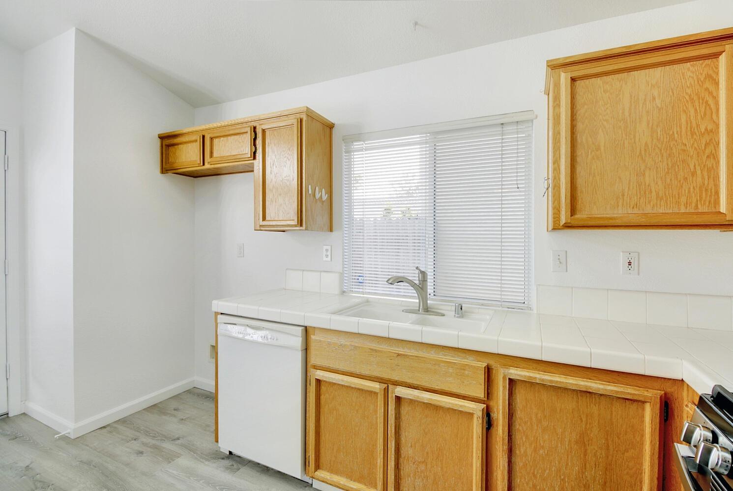 Detail Gallery Image 16 of 40 For 980 Huston Cir, Woodland,  CA 95776 - 3 Beds | 2 Baths