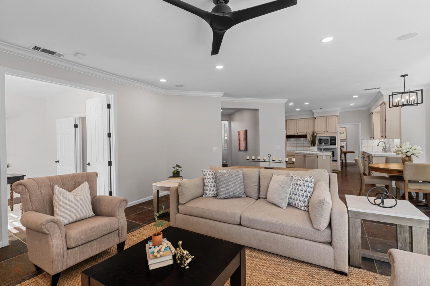 Detail Gallery Image 37 of 84 For 4583 Pine Valley Cir, Stockton,  CA 95219 - 5 Beds | 4 Baths