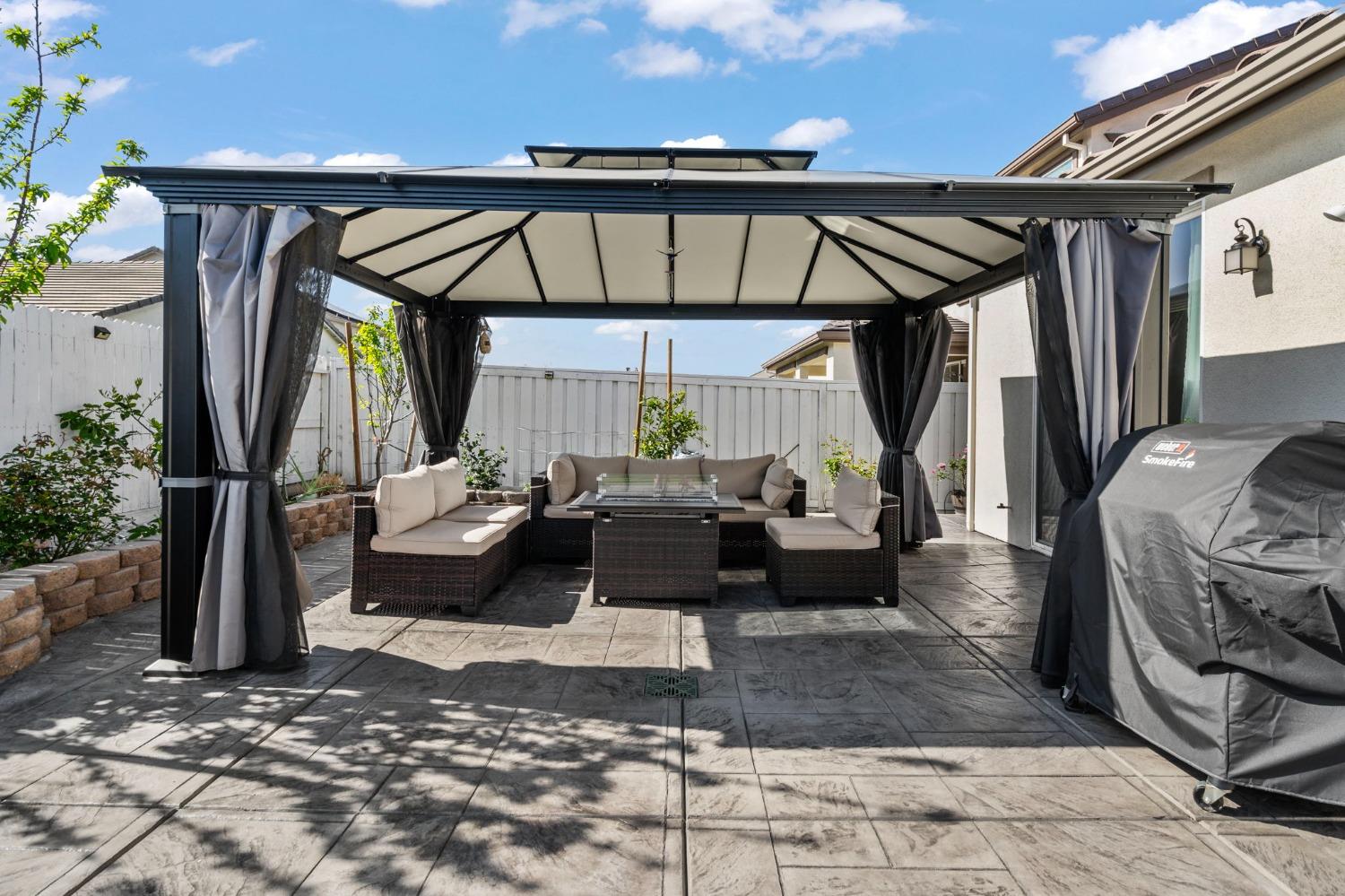 Detail Gallery Image 33 of 38 For 15316 Barbara Terry Blvd, Lathrop,  CA 95330 - 4 Beds | 2 Baths