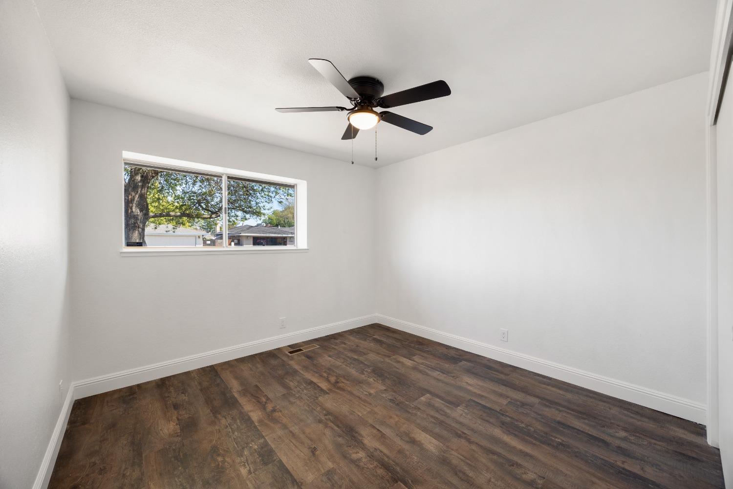 Detail Gallery Image 23 of 46 For 7382 Alma Vista Way, Sacramento,  CA 95831 - 4 Beds | 2/1 Baths
