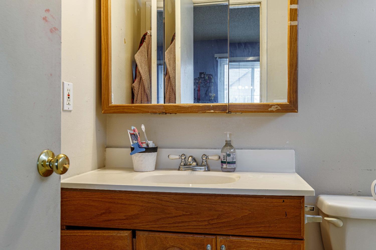 Detail Gallery Image 22 of 40 For 358 Conestoga Way, San Jose,  CA 95123 - 4 Beds | 2 Baths