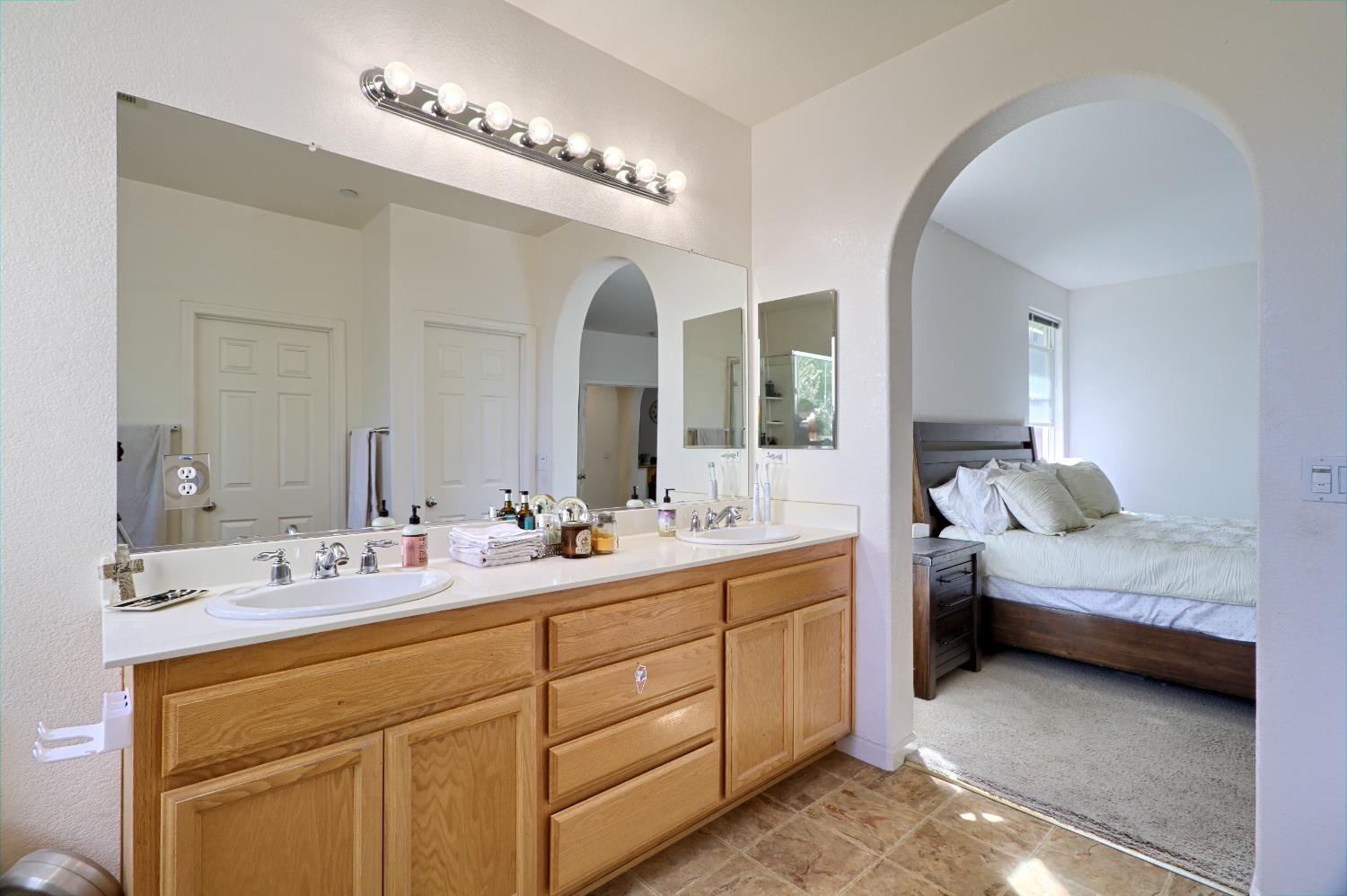 Detail Gallery Image 20 of 45 For 25775 Grafton, Esparto,  CA 95627 - 5 Beds | 3 Baths