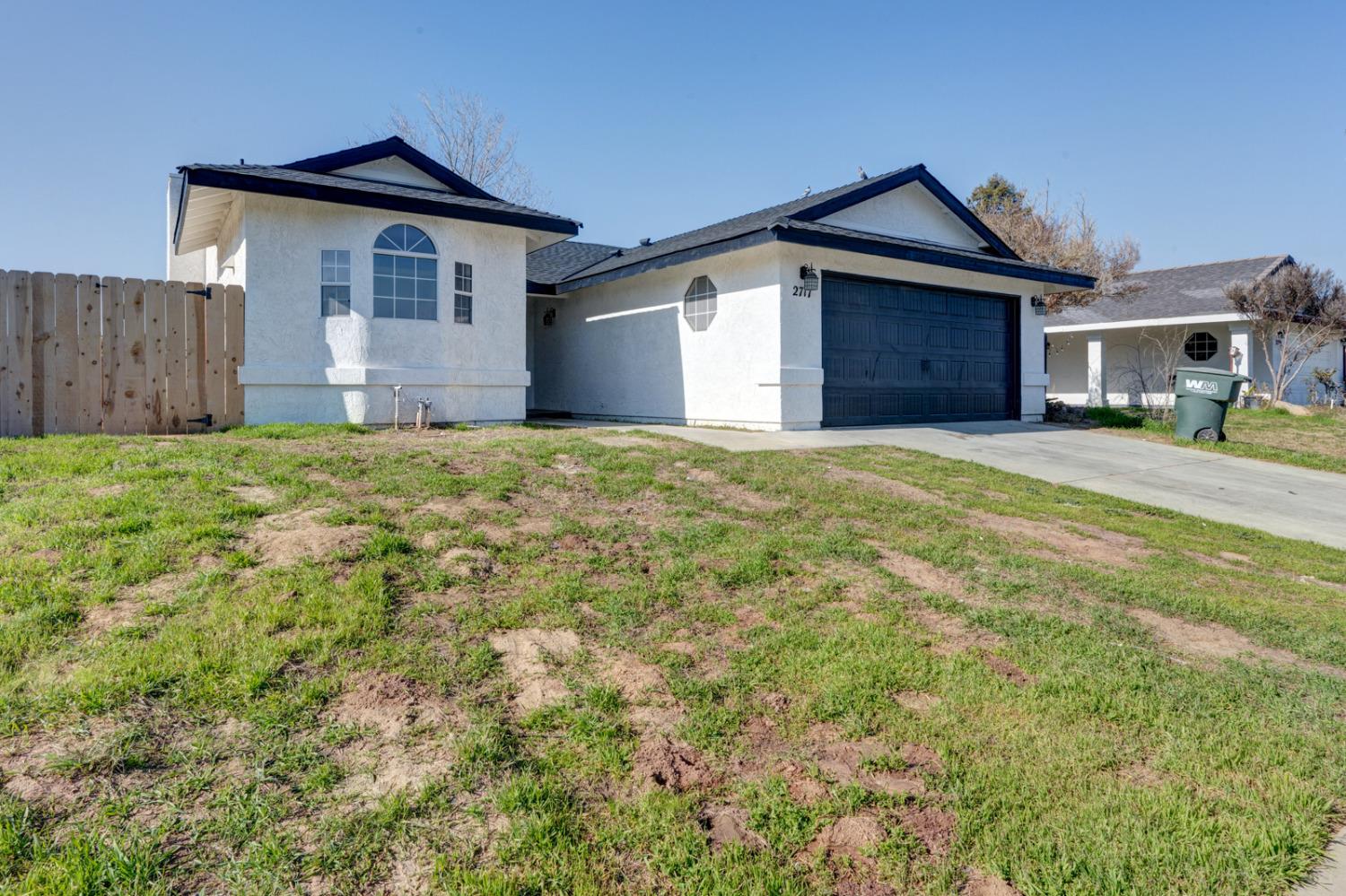 Detail Gallery Image 4 of 40 For 2717 Cowden Ave, Merced,  CA 95348 - 3 Beds | 2 Baths