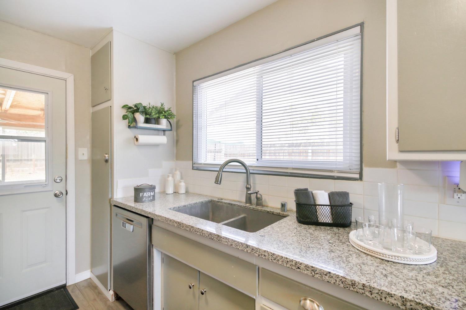 Detail Gallery Image 11 of 41 For 3401 Davidson Dr, Antelope,  CA 95843 - 3 Beds | 1 Baths