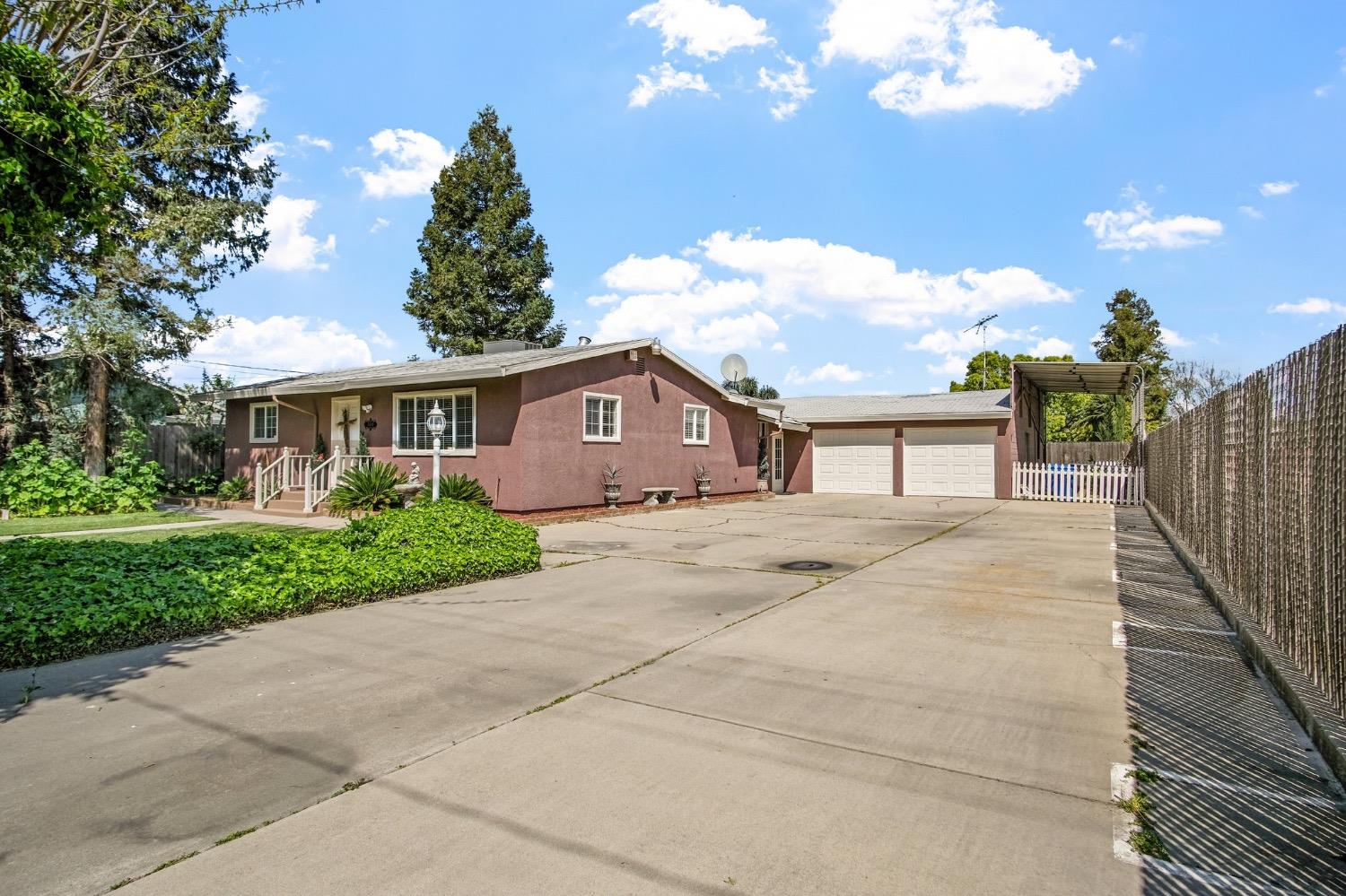 Detail Gallery Image 2 of 23 For 501 Montana Ave, Turlock,  CA 95380 - 2 Beds | 1 Baths