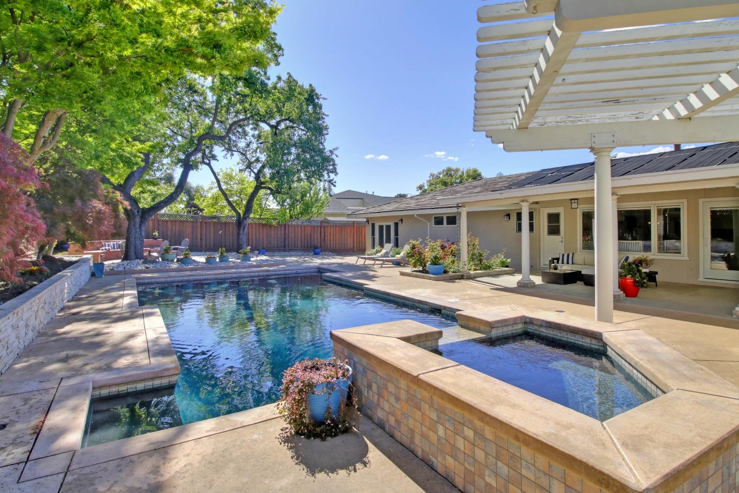 Detail Gallery Image 47 of 61 For 3950 American River Dr, Sacramento,  CA 95864 - 5 Beds | 3 Baths
