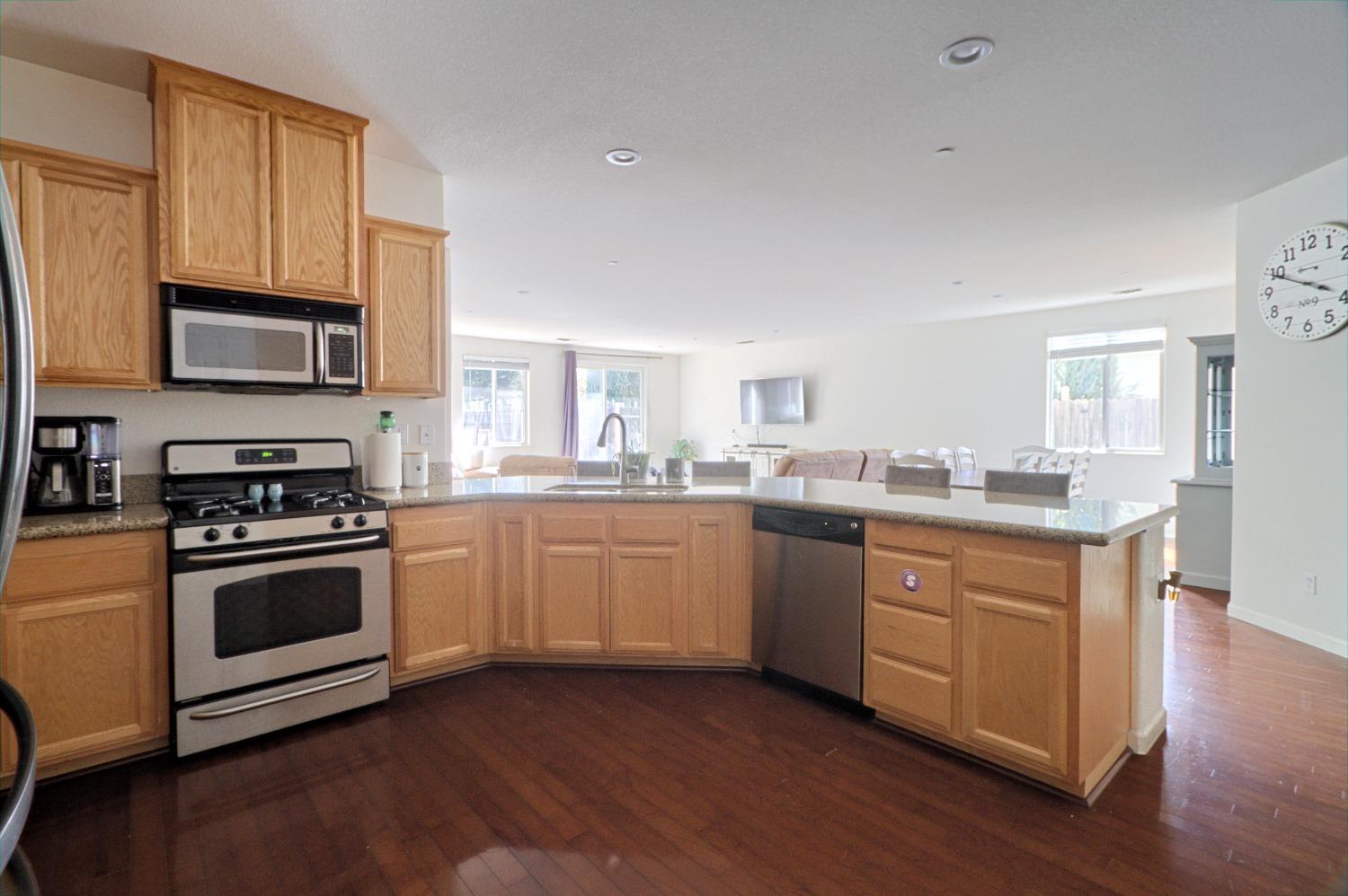 Detail Gallery Image 26 of 45 For 25775 Grafton, Esparto,  CA 95627 - 5 Beds | 3 Baths