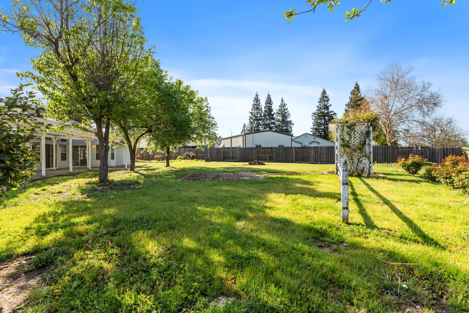 Detail Gallery Image 36 of 46 For 9701 Ranchwood Ct, Oakdale,  CA 95361 - 4 Beds | 2 Baths