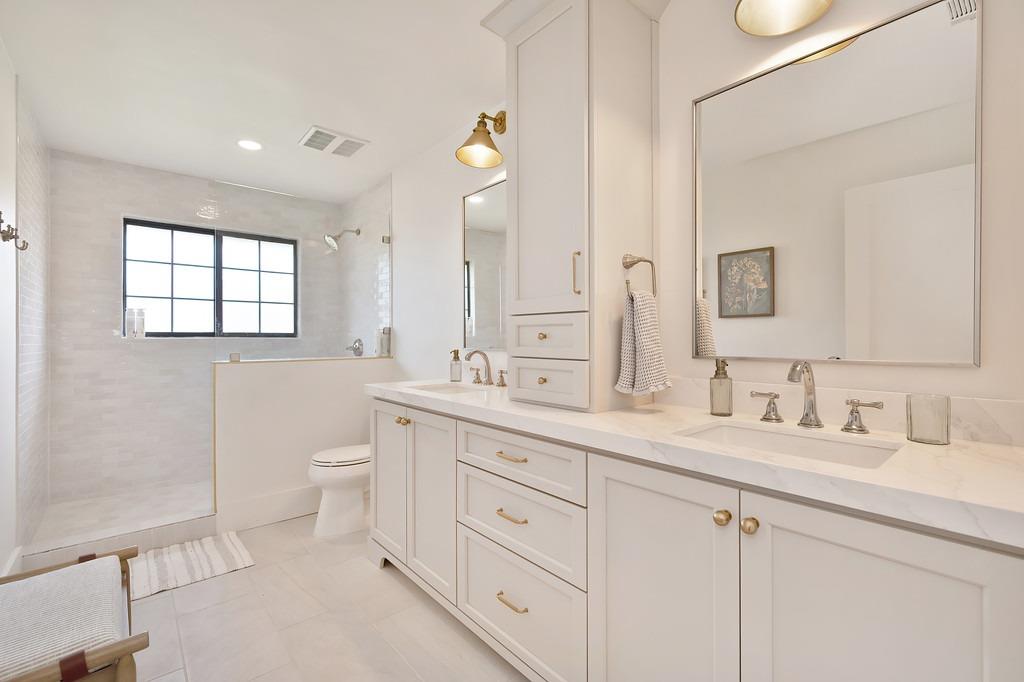 Detail Gallery Image 27 of 61 For 6616 via De Robles Dr, Rancho Murieta,  CA 95683 - 4 Beds | 3 Baths