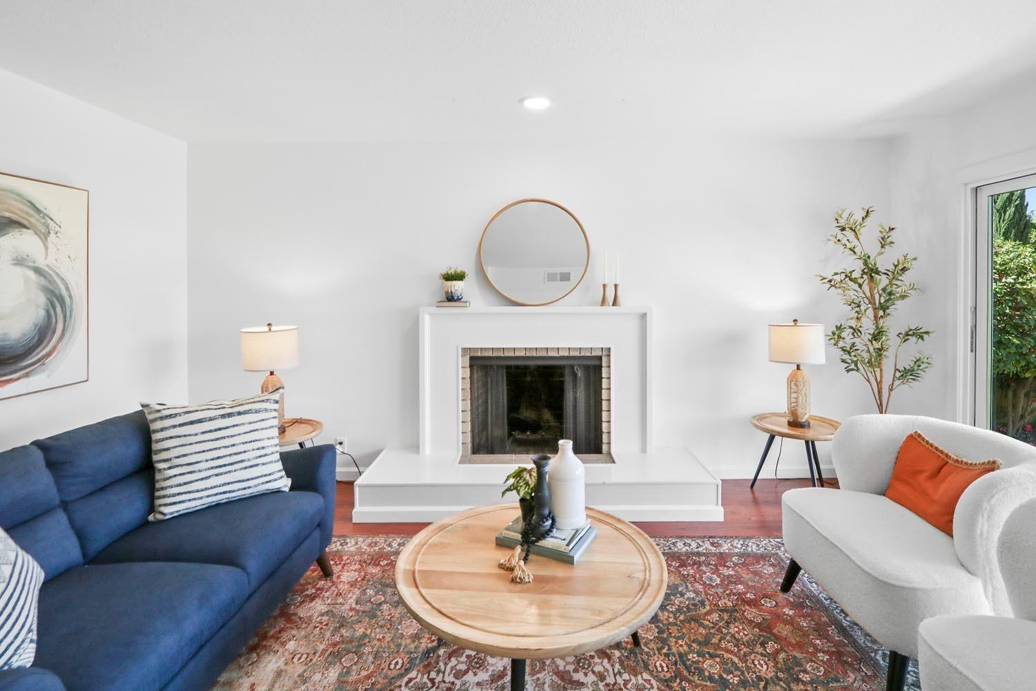 Detail Gallery Image 13 of 52 For 6392 Gloria Dr, Sacramento,  CA 95831 - 3 Beds | 2 Baths