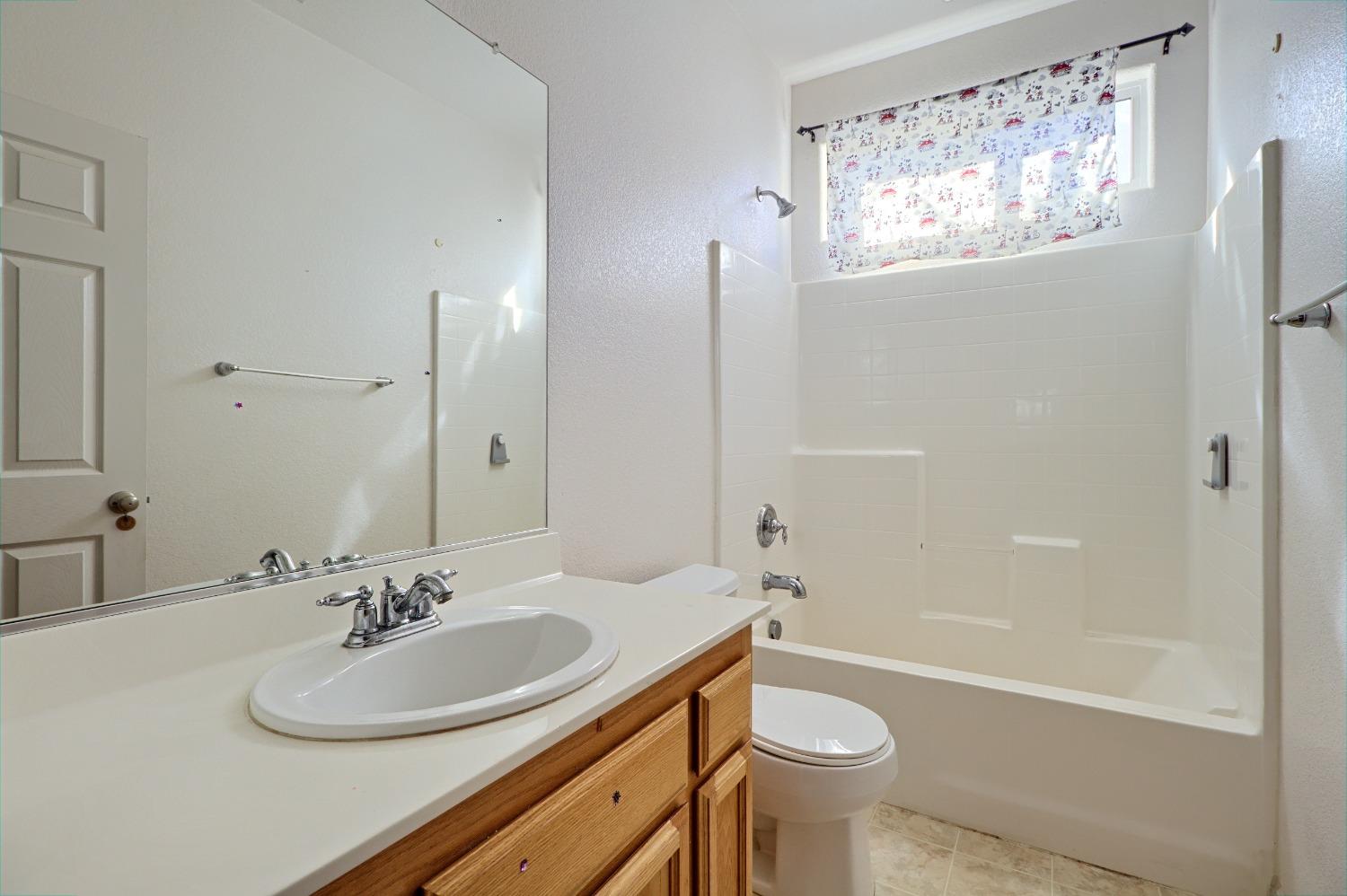 Detail Gallery Image 30 of 45 For 25775 Grafton, Esparto,  CA 95627 - 5 Beds | 3 Baths