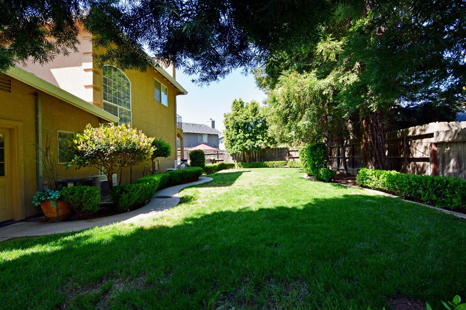 Detail Gallery Image 47 of 62 For 1945 Foxtail Ct, Turlock,  CA 95382 - 4 Beds | 3/1 Baths