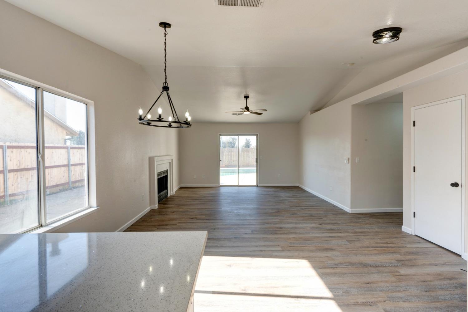 Detail Gallery Image 13 of 40 For 2717 Cowden Ave, Merced,  CA 95348 - 3 Beds | 2 Baths