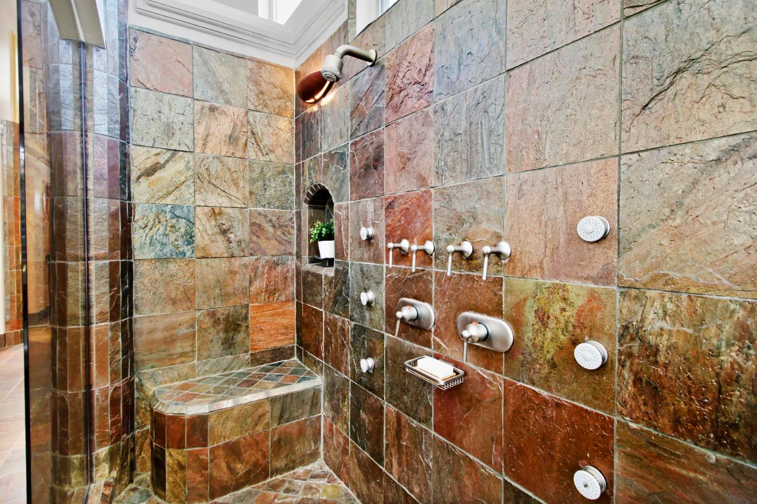 Detail Gallery Image 32 of 61 For 3950 American River Dr, Sacramento,  CA 95864 - 5 Beds | 3 Baths