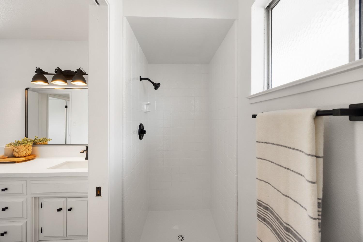 Detail Gallery Image 31 of 46 For 7382 Alma Vista Way, Sacramento,  CA 95831 - 4 Beds | 2/1 Baths