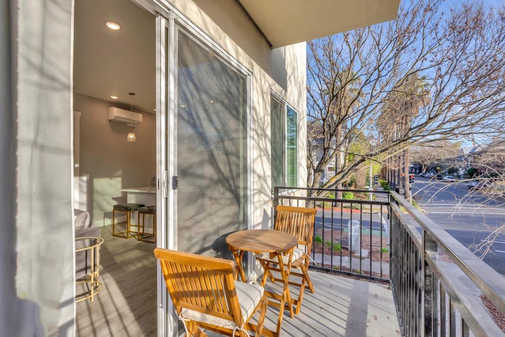 Detail Gallery Image 49 of 74 For 1928 21st St, Sacramento,  CA 95811 - – Beds | – Baths