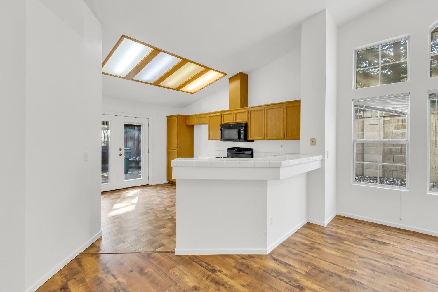 Detail Gallery Image 10 of 36 For 3729 Black Eagle Dr, Antelope,  CA 95843 - 4 Beds | 2 Baths