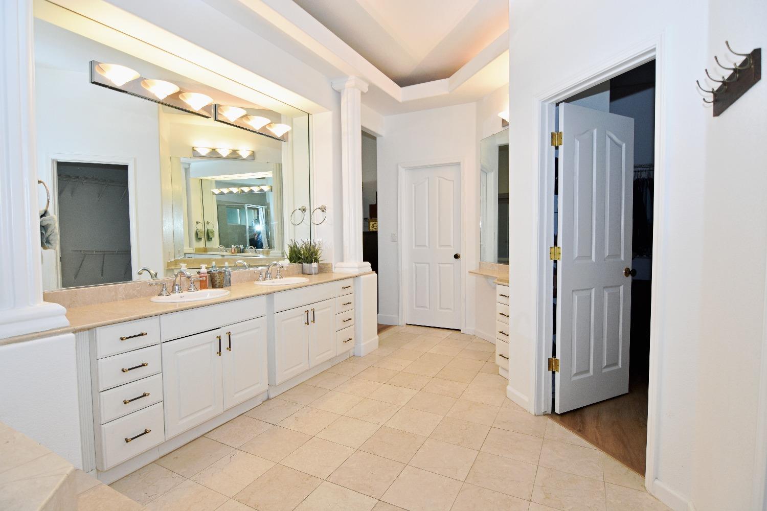 Detail Gallery Image 36 of 62 For 1945 Foxtail Ct, Turlock,  CA 95382 - 4 Beds | 3/1 Baths